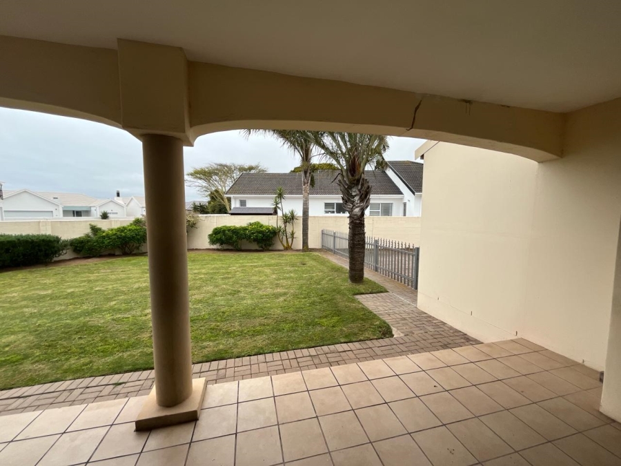 To Let 3 Bedroom Property for Rent in Country Club Western Cape